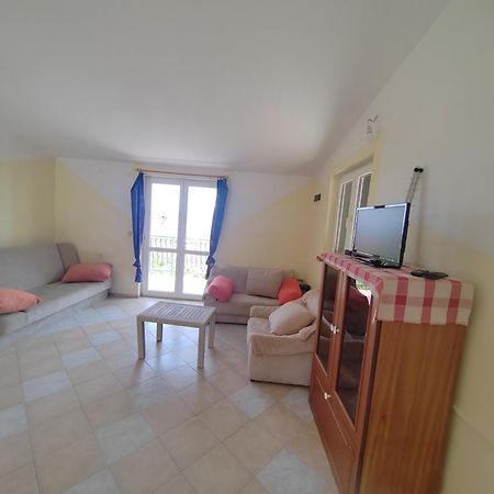 Apartment Sutalo ストモルスカ エクステリア 写真